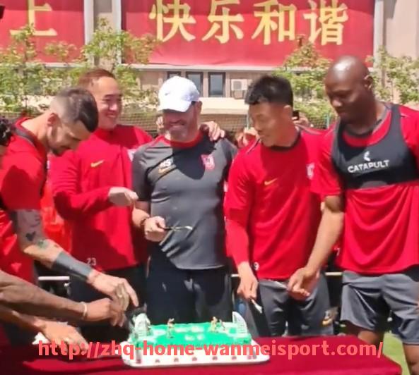 完美体育官方网站-世俱杯契机下主办城市形象重构与视觉识别系统再设计计划