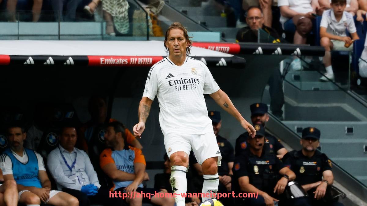 完美体育官方网站-世俱杯换人次数规则解析：2025赛季新规与战术应变空间